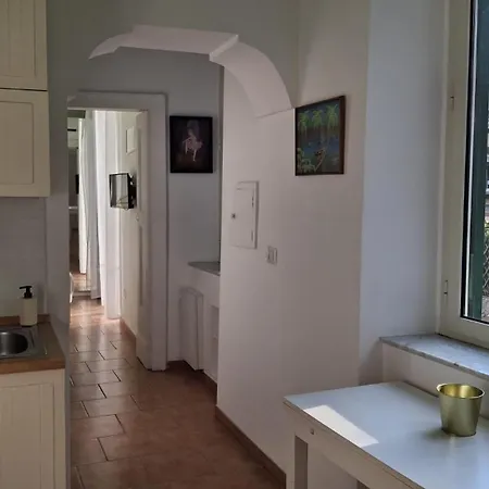 Apartman 38 Nápoly