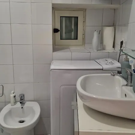 38 Apartman *